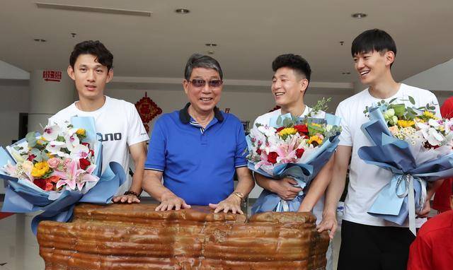 致敬徐根宝!致敬老师!