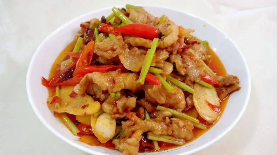 贵州风味家常菜泡椒炒猪肉,香辣下饭
