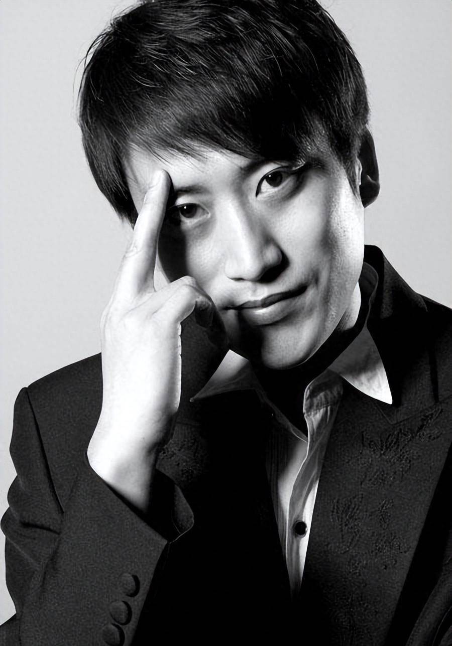 "赵大叔徒弟"吴云飞:投资战狼,入股宾利,演戏只是他的爱好_商业_方面