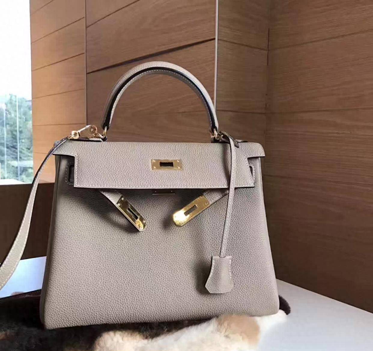 奢华经典中透着高级感,彰显女性的高贵与品位_kelly_设计_包包