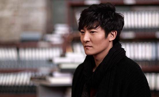 郭京飞一米八的大高个,脚却只有36码,看完笑出声!_观众_剧中_家庭