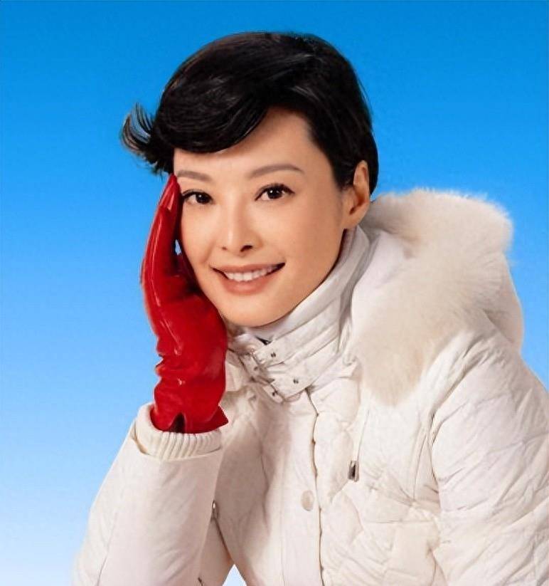 网友:袁立活得太干净了!