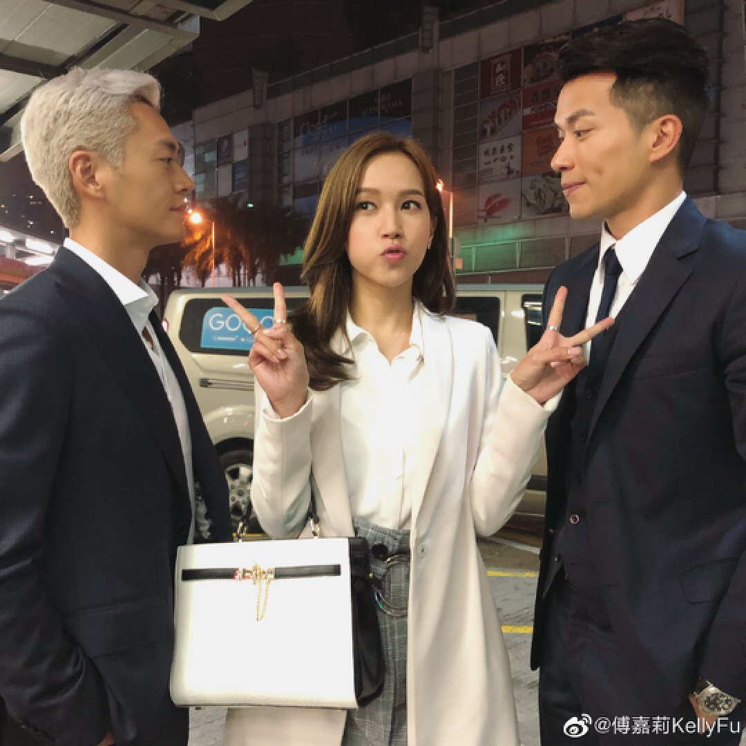 熟悉傅嘉莉的网民都知道,她与姚子羚,唐诗咏等女星是同期的艺人,眼见