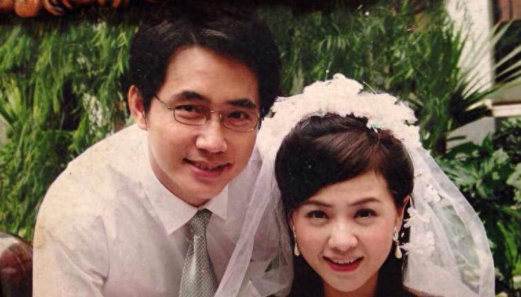 "康祈耀"彭新智的现实生活,老婆是北方人,二胎女儿十多岁_阿耀_儿子