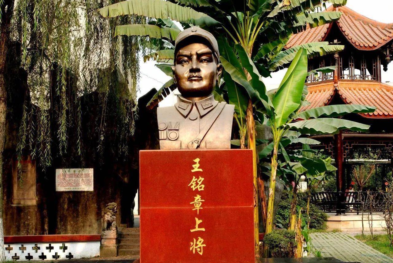 王铭章的川军在滕县失守,为何仍旧是台儿庄大捷功臣?