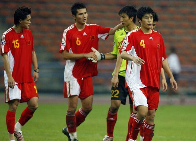 国足亚运会首粒进球出现!中国队失误:罚失点球,乌龙球职业被批.