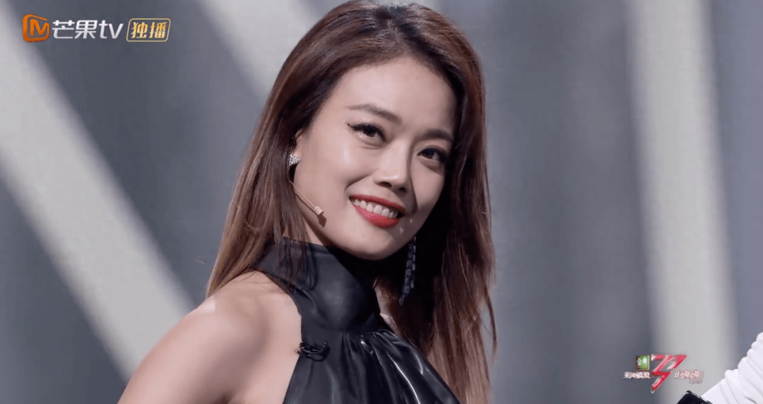 甩掉"挥着翅膀的女孩",容祖儿花了多长时间?_姐姐_公司_节目