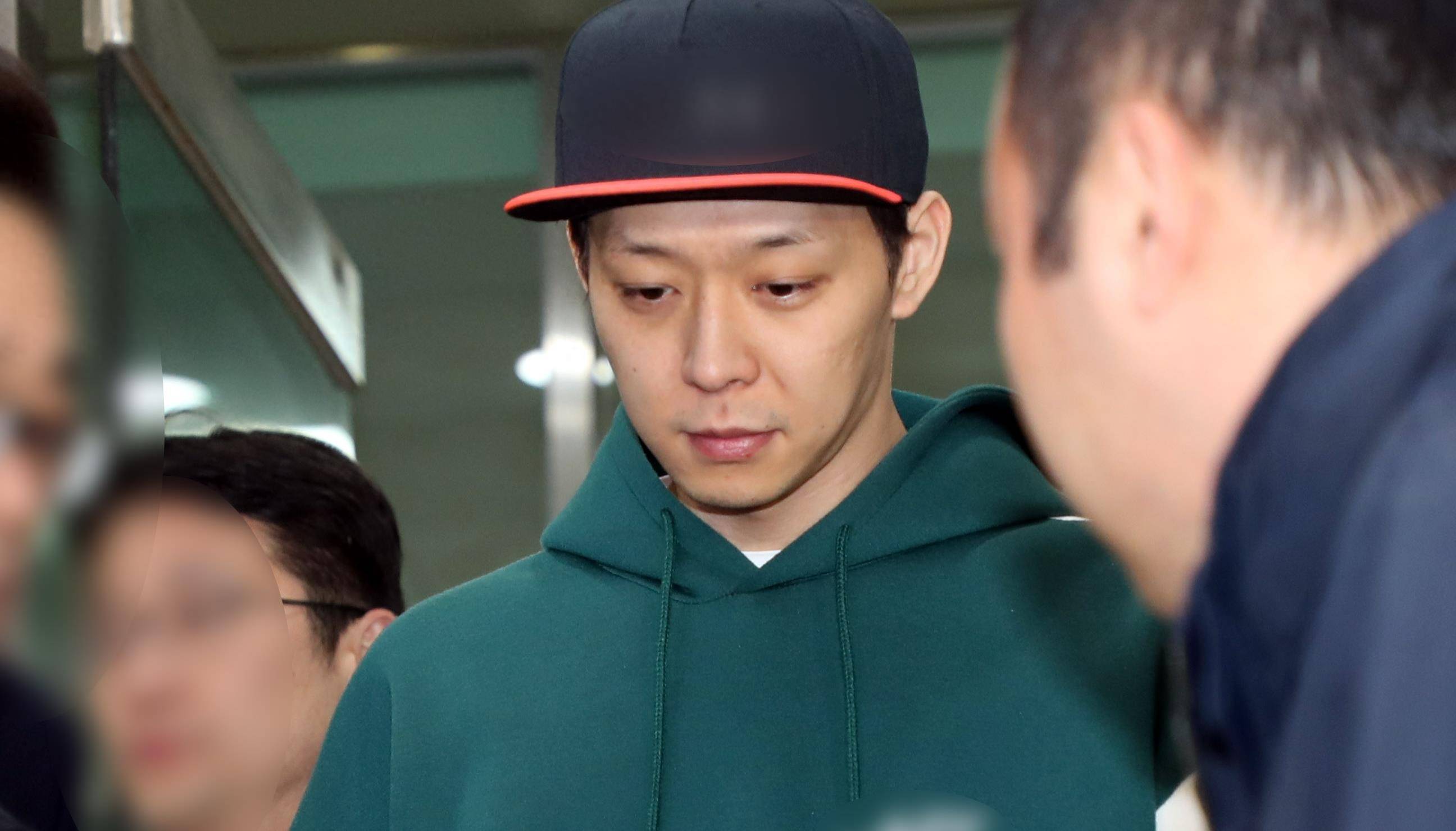 钟爱厕所办事,交往50名女友,朴有天被捕时肛毛检测阳性!