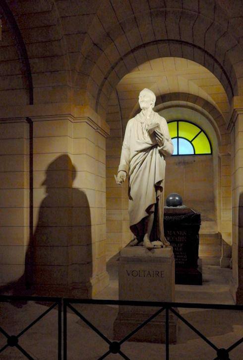 巴黎先贤祠,雨果,大仲马,居里夫人葬在这里_卢梭_法国_伏尔泰