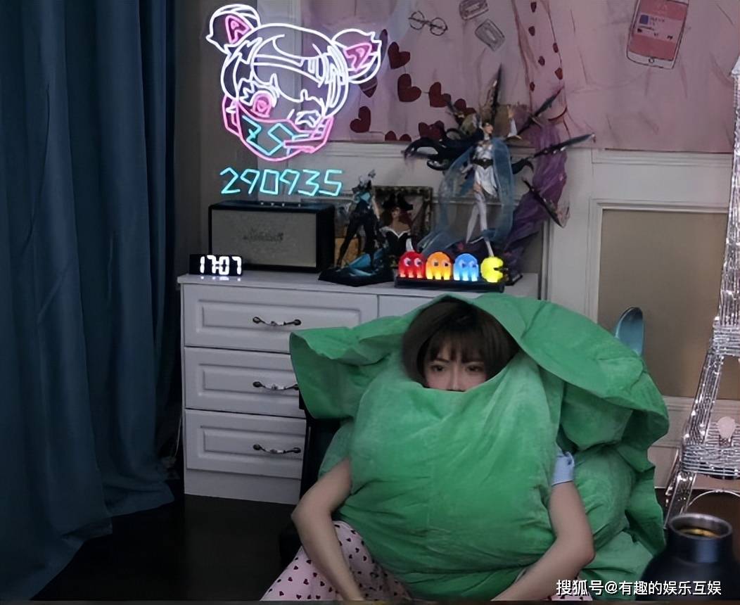 粉丝:这招是和超级小桀学的吧?_直播_西卡_人气