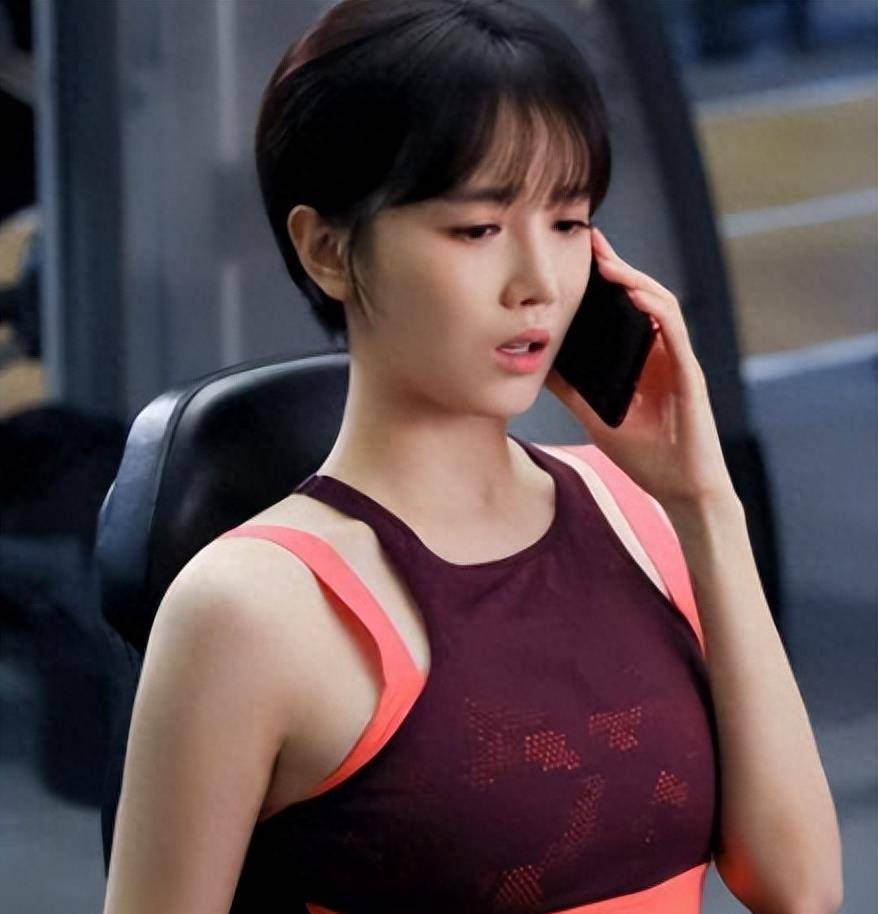 "新晋小花"陈小纭:出道13年,曾因身材感到困扰,最终苦尽甘来_游泳