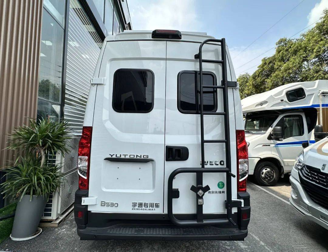 这可能是华东市场唯一一台依维柯b型房车!