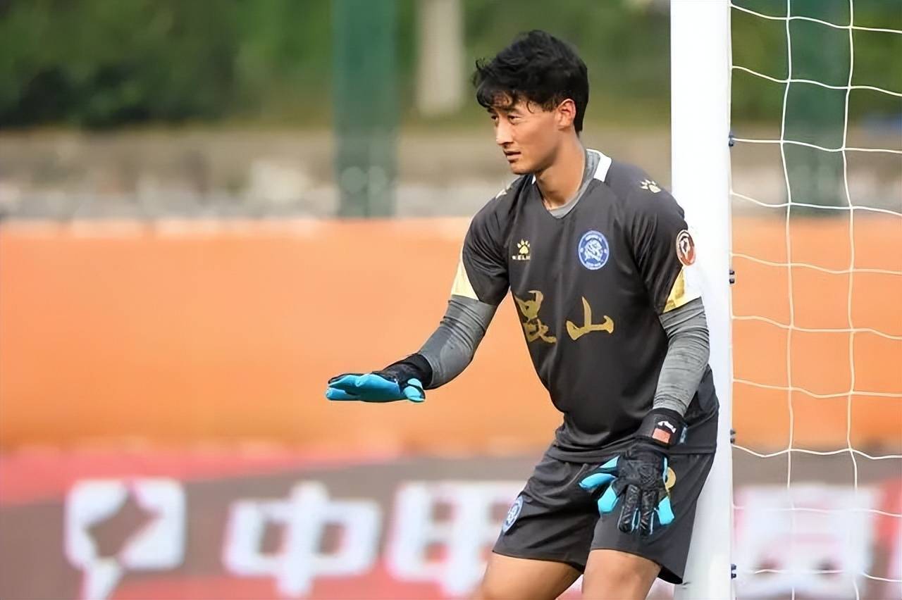 零零后 主力门将 彭鹏:武磊的同门师弟,各级别国字号球队的常客.