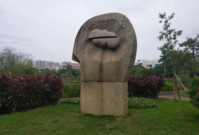 走进南宁免费的景区不孤湖_风雨_全州_雕塑