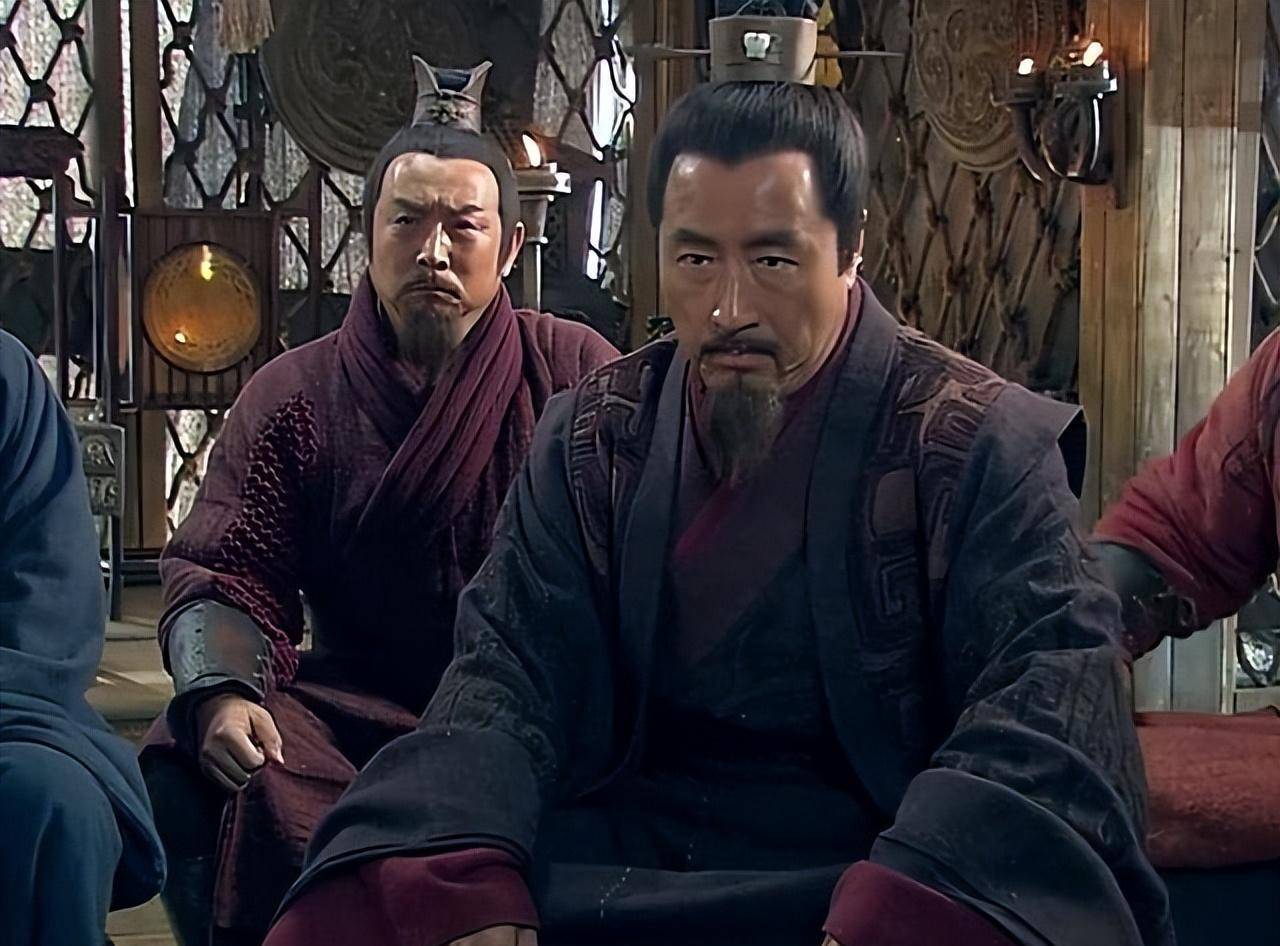 萧何死前为什么举荐曹参接任丞相?_刘邦为_律令_贡献