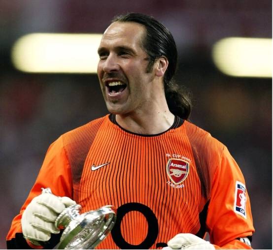 阿森纳传奇人物在大卫·西曼第一次扎马尾辫时精彩地嘲笑了他_训练