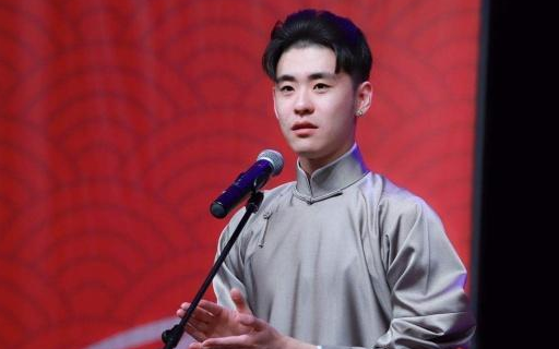 政协网视频专访,是挺张云雷吗?_演出_批评_相声