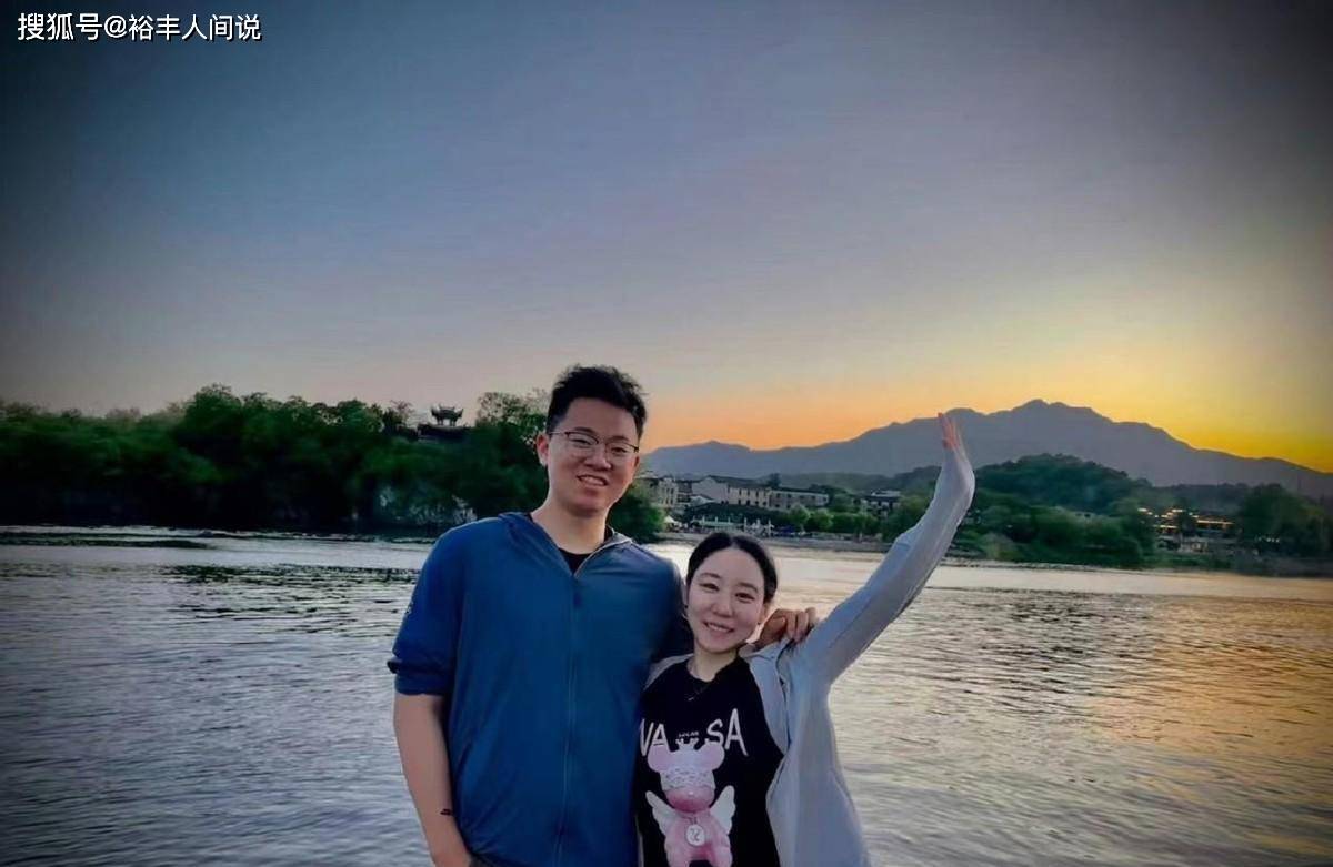 奥运冠军邓琳琳低调办婚礼，现场布局简单，疑似没有司仪主持