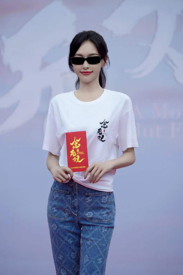 太意外:唐嫣拍摄《念无双》受伤,去医院就医!_神之左手_战鬼_成龙