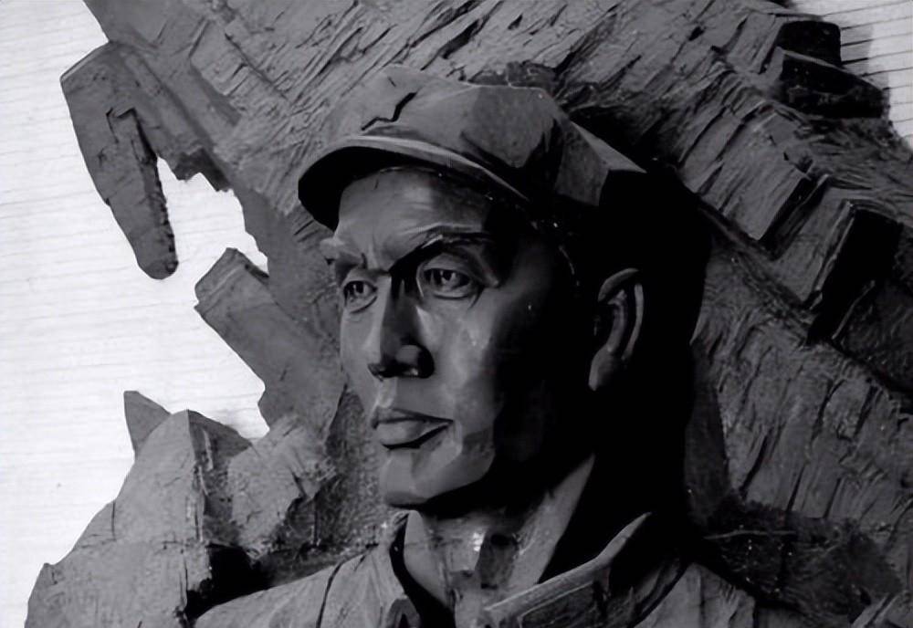 烈士董振堂:血战高台,死后被割头示众,次子91岁找到其头颅下落_马步芳