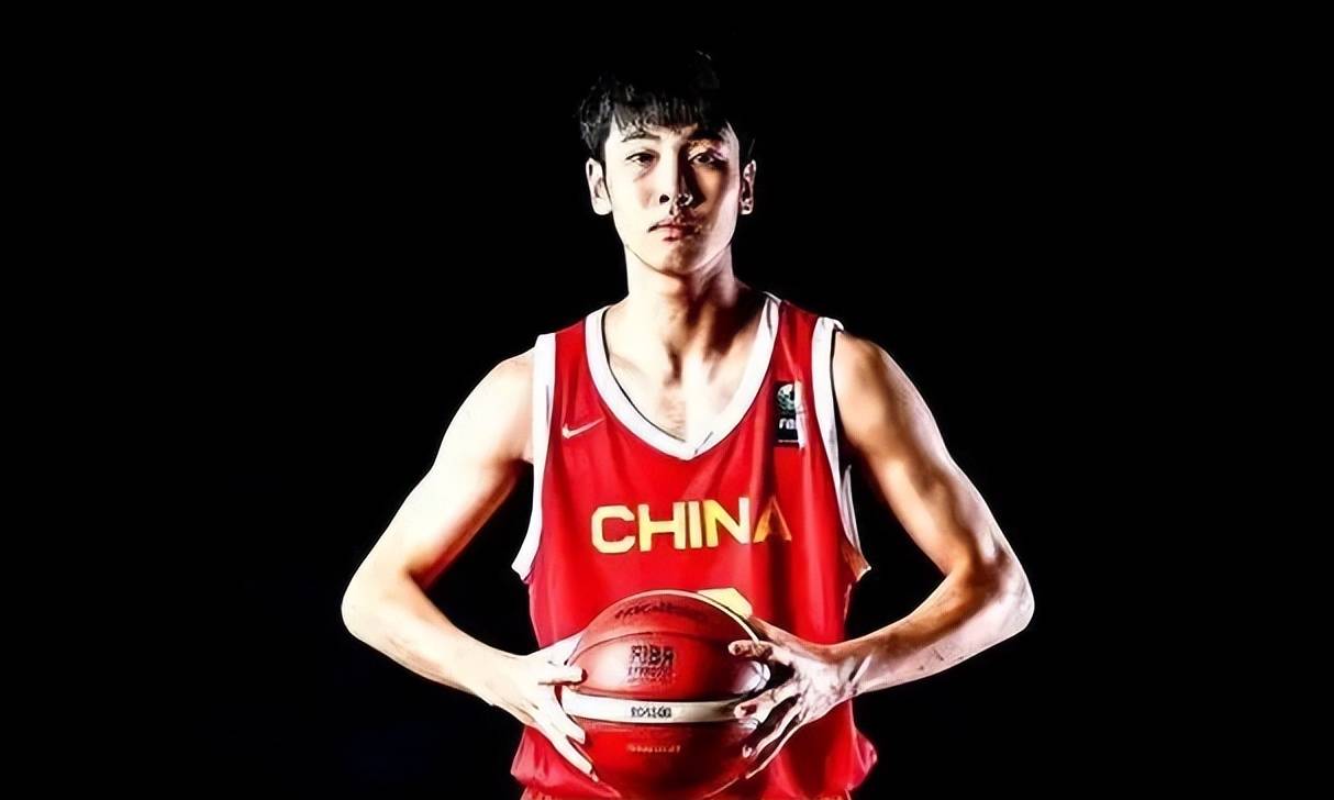 张博源:国青最闪耀的球员之一,内外兼备,有望冲击更高的舞台_潜力