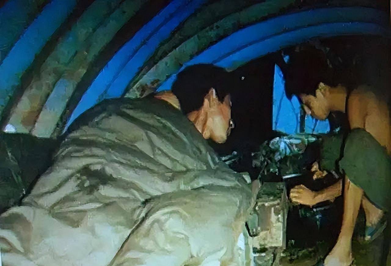 战士在猫耳洞患上"烂裆病",后羞于看病,女军医:不看咋治病_老山前线