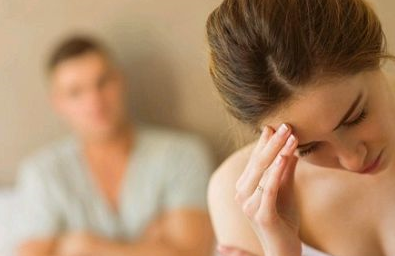 还没出月子就做这3件事,恶露难排干净,不利于子宫恢复_身体_孩子_女人