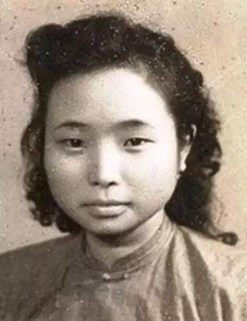 江竹筠后人现状:儿子彭云成大学教授,孙子彭壮壮任微软