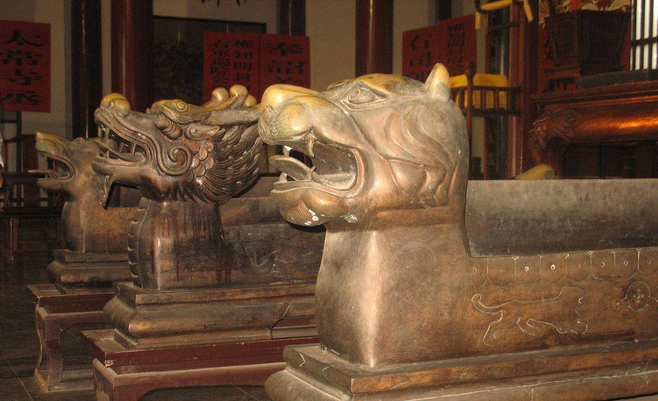 电视都是骗人的,告诉你一个真实的包拯_包公_铡刀_官服