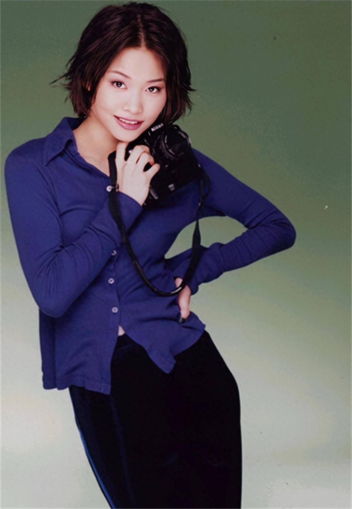 陈佳明的话让许美静甘愿做他的地下情人,他们坐实了情侣关系.