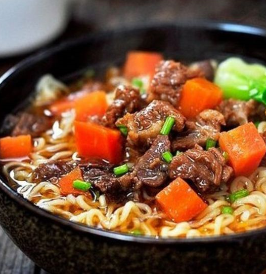 吃泡面也能炫富,鲍鱼海参算什么,加两包榨菜你服不服?_土豪_文章_留言