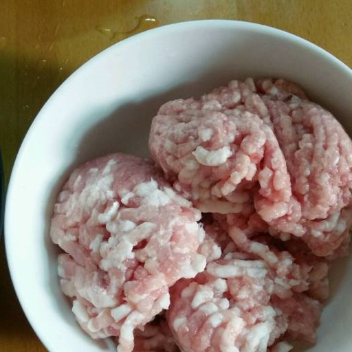 水面筋塞肉,荤素搭配,营养又下饭