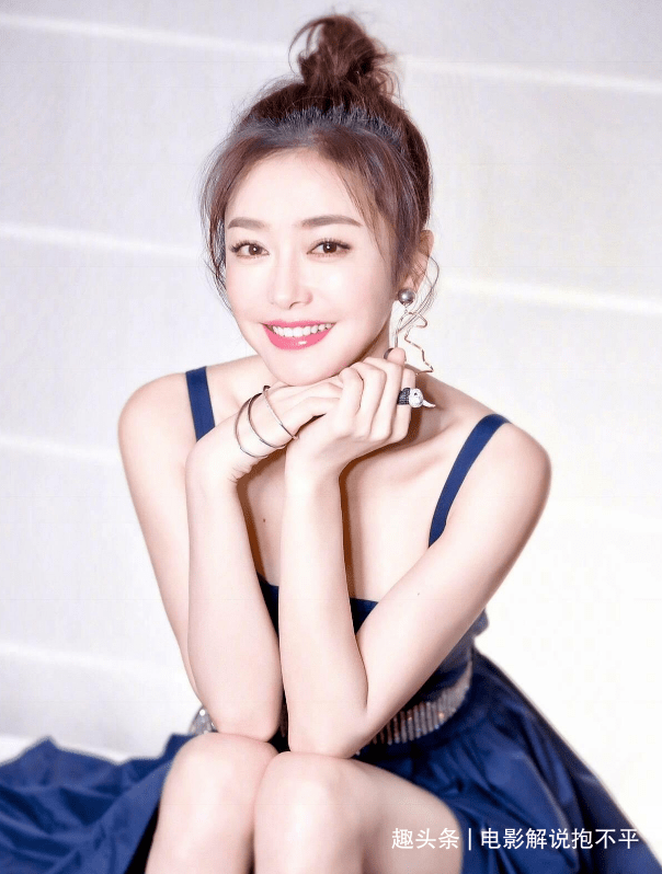 他4次求婚秦岚遭拒,转身娶小12岁电视主持人,如今家庭生赢家_陆川