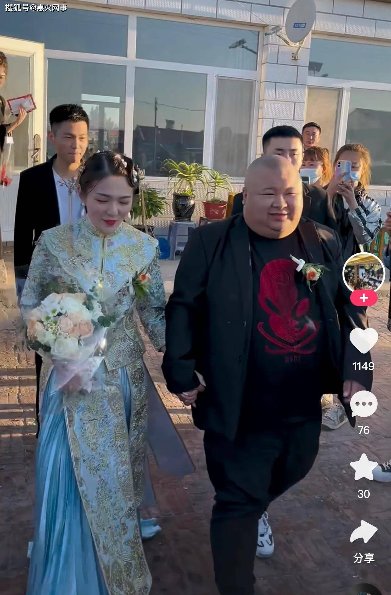 每月5万零花钱不够花,老狗痛哭宣布和白雨离婚_直播_老婆_孩子