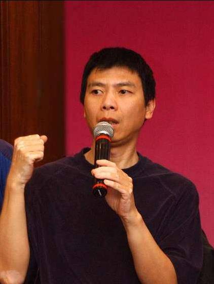 冯小刚当着大众的面开始吐槽某知名演员的"耍大牌"行为,他说这名男星