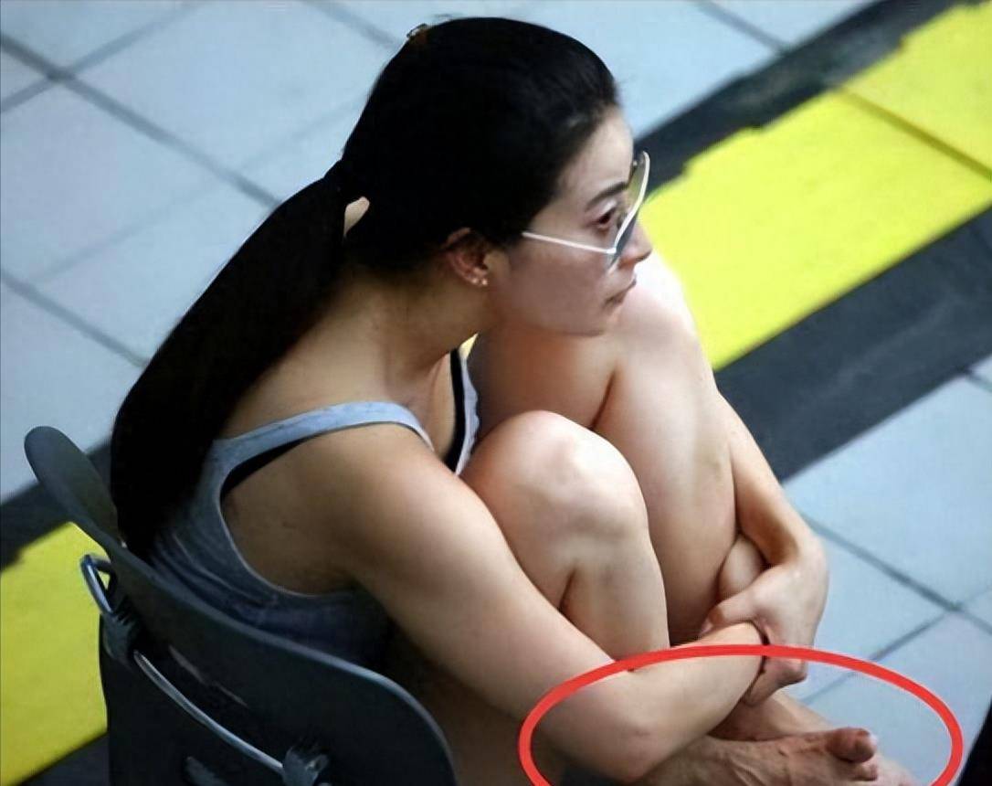女运动员"难以启齿"的心酸:赛前"刮毛",赛后强忍痛扯泳衣_比赛_影响