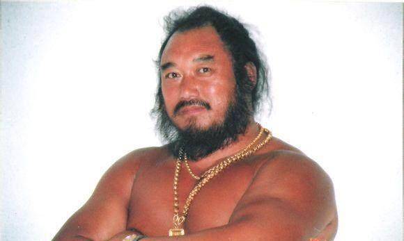 他,出演四大名著,被誉东方第一力士,与拳王阿里角力难分伯仲_贾石头