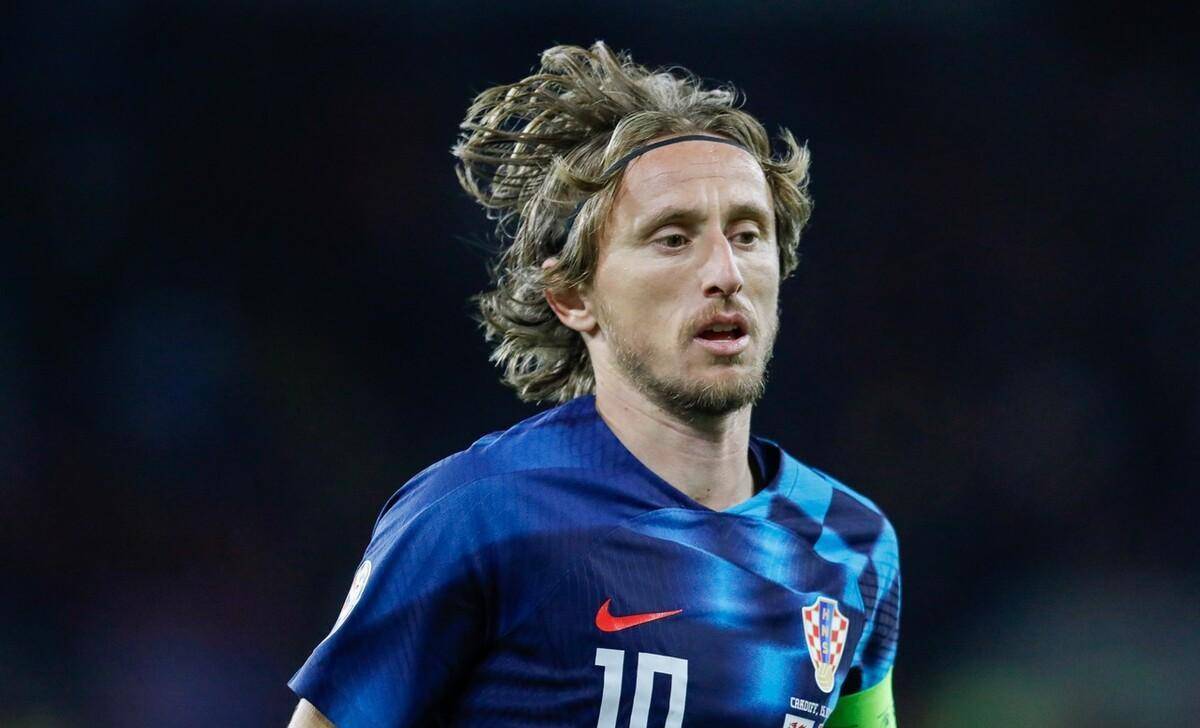 皇家马德里总监透露卢卡·莫德里奇一月退出皇马的立场_比赛_托尼