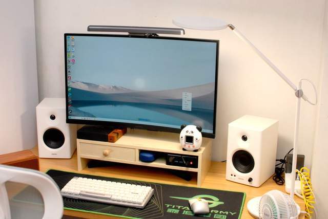 10月桌搭更新：多款数码好物升级分享，看看有没喜欢的？