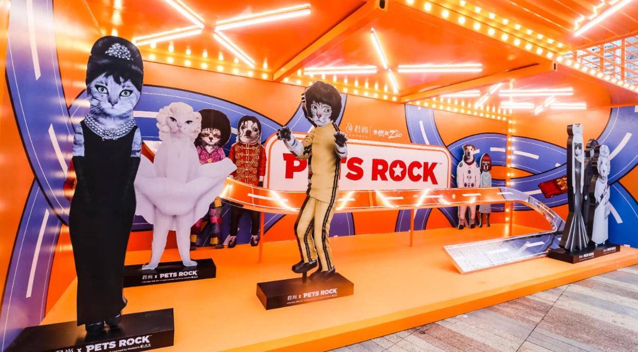 潮玩塑造成了一个"潮会玩"的新时代_年轻人_生活_个性