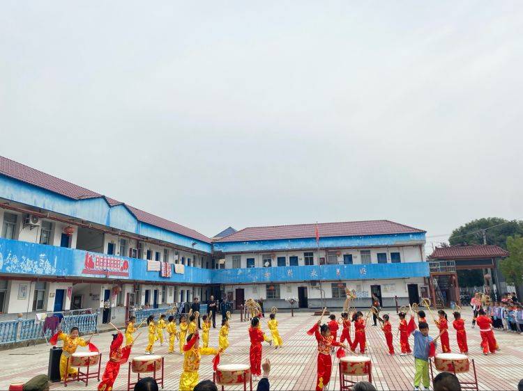 流泗镇第一幼儿园重阳节系列活动