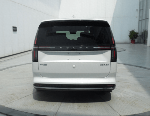 沃尔沃EM90工信部照片曝光,预计定价80万元 沃尔沃EM90工信部照片曝光,预计定价80万元