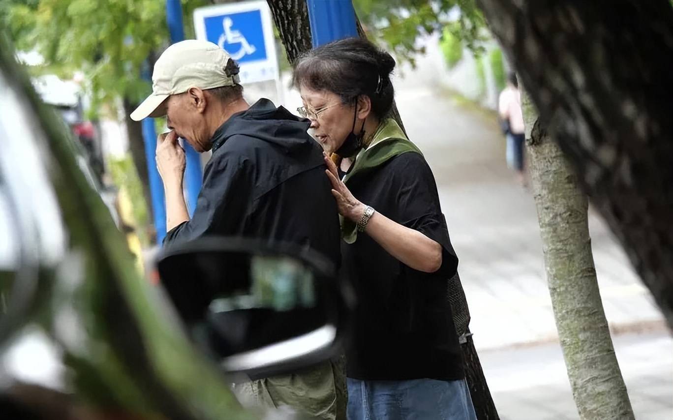 侯孝贤被曝患失智症退休,一年前现身画面曝光,身形消瘦表情木讷_电影