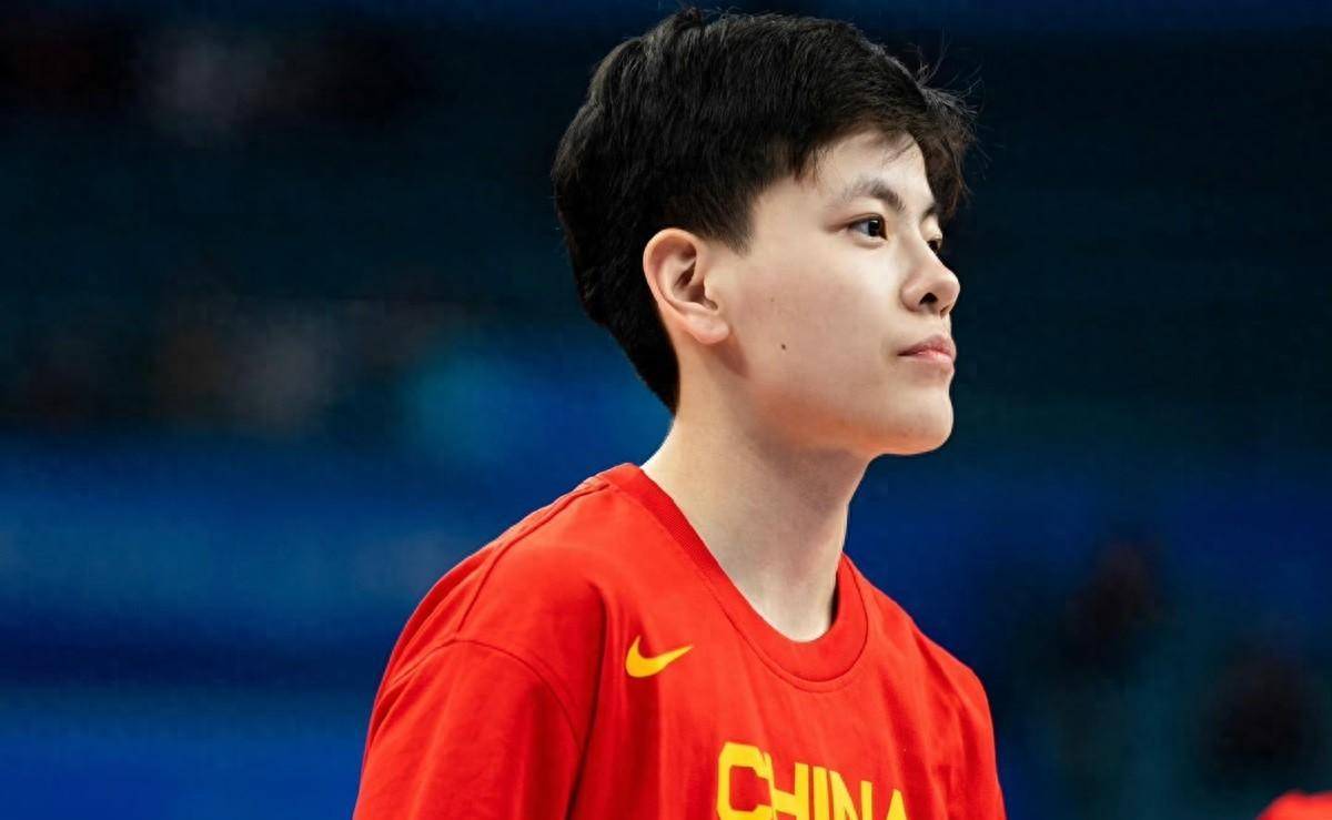 杨舒予再发文拒绝粉丝接机_杭州_亚运会_篮球