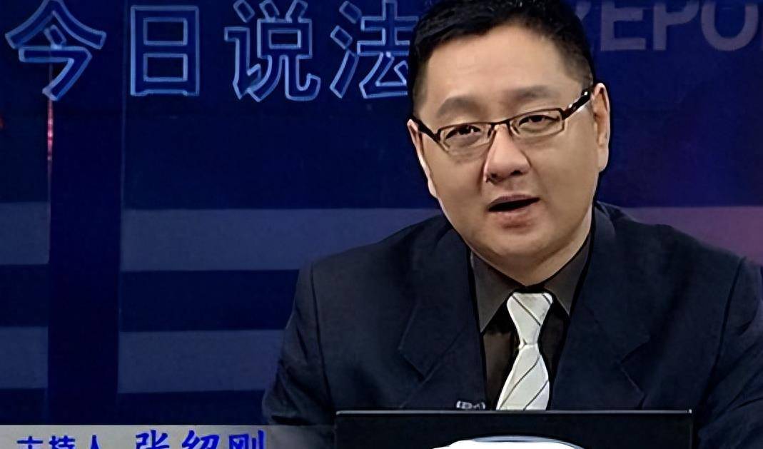 张绍刚毅然决定离开电视,《今日说法》这档节目也只剩下撒贝宁一个人