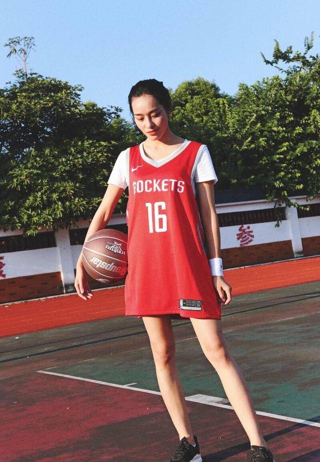 女篮叛徒李明阳:加入日籍为日而战,认日本富商做干爹并当场改名_教练