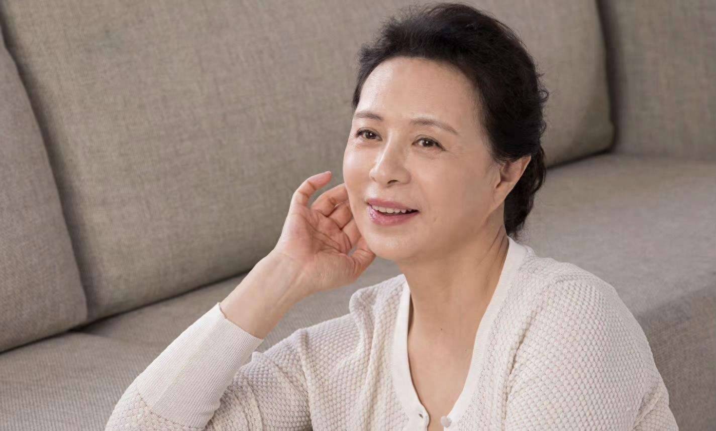 母亲专业户刘佳:嫁富豪老公,生活中的贤妻良母,低调地幸福着_李培森