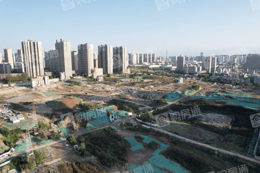 西安城南钉子户拒搬迁!占地数百亩,4年没拆完!_北里_项目_王村