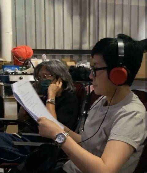 吴君如晒陈可辛探班照,相恋24年不领证依旧恩爱如初_时候_妈妈_片场