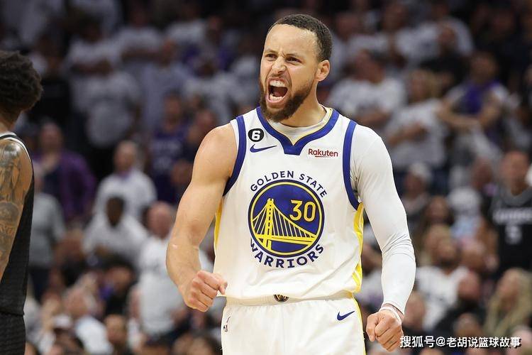 他提到:"库里41分,只用了19次出手,随着年龄的增长,他的实力依旧有